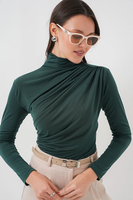 Tajt polokrage blus med draperingsdetalj - Image 4