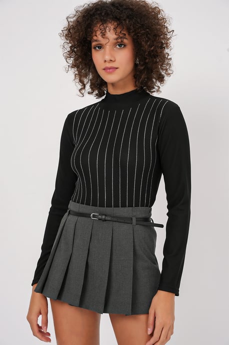Gestreepte Halve Col Lange Mouw Top met Steenvormige Detail - Image 1