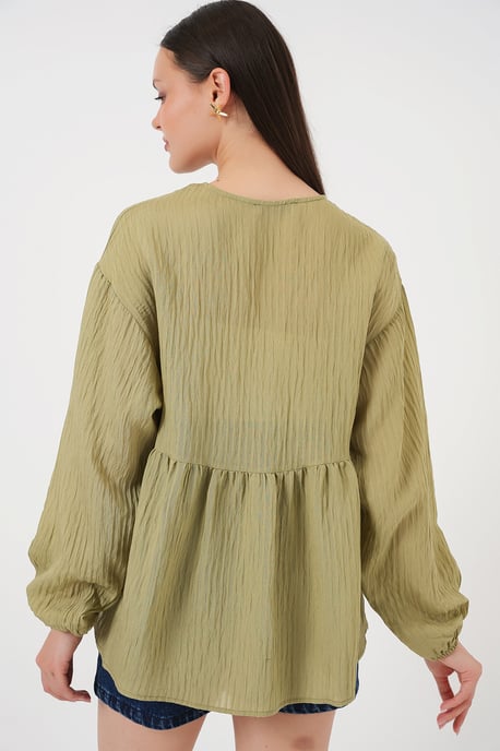 Texturerad Seersucker V-ringad Blus med Slips - Image 6