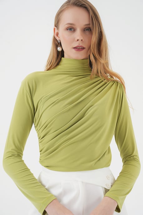 Aansluitende colblouse met drapeer-detail - Image 1