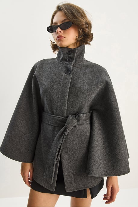 Ponchojacka med knytning - Image 3