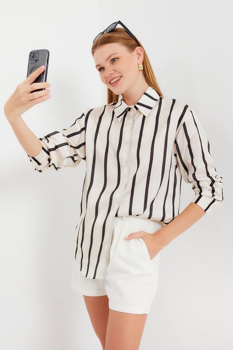 Satin Lange Mouw Knop-Up Shirt - Image 1