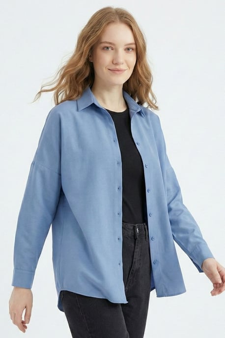 Relaxed Fit Poplin Shirt with Button Closure - Image 1