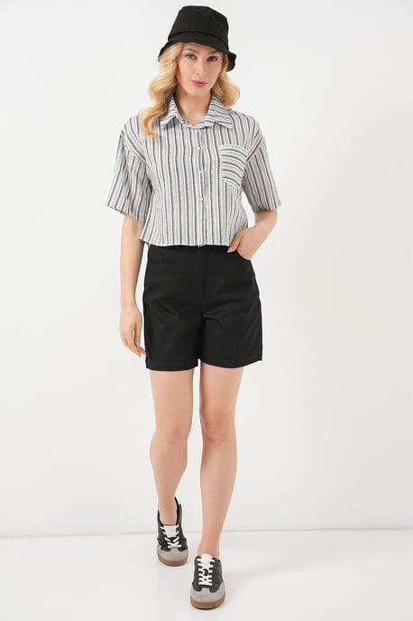 Striped Crop Shirt with Pocket - Image 2