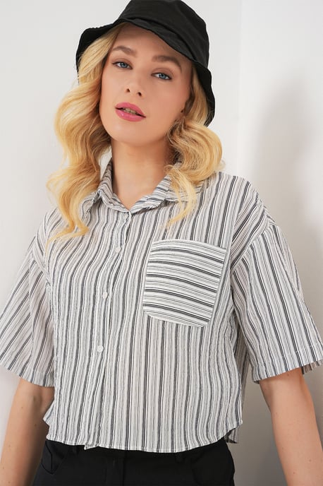 Striped Crop Shirt with Pocket - Image 4