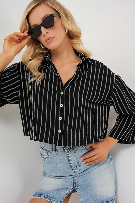 Oversized Gestreepte Cropped Shirt met Knopen sluiting - Image 3