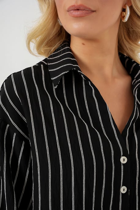Oversized Gestreepte Cropped Shirt met Knopen sluiting - Image 5