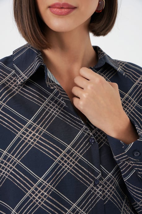 Oversized Plaid Button-Up Shirt - Image 4