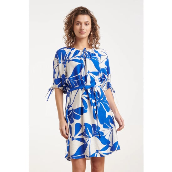 Smashed Lemon Blauw en wit korte jurk met abstracte bloemenprint | - Image 1