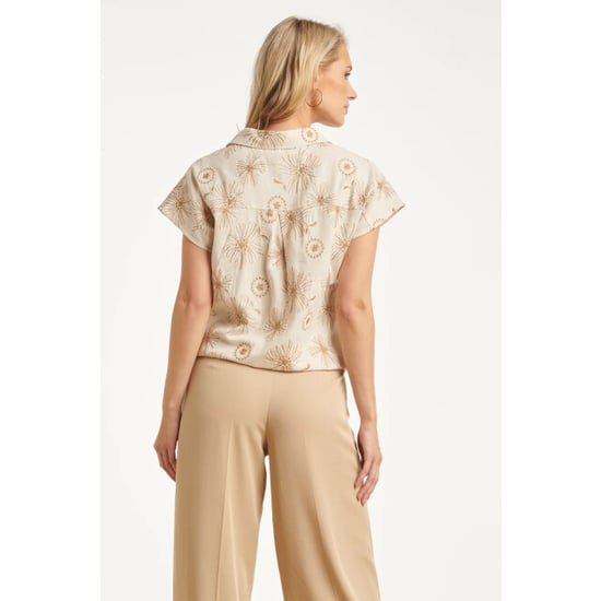 Smashed Lemon Beige top met geborduurde bloemen en polo kraag | - Image 2