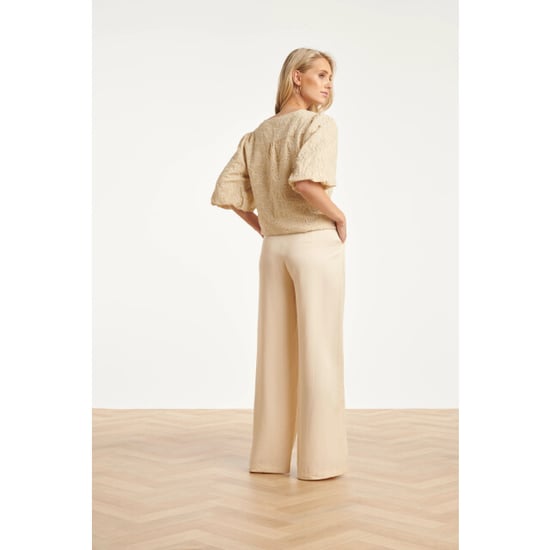 Smashed Lemon Beige broderie top met knoopsluiting | - Image 4