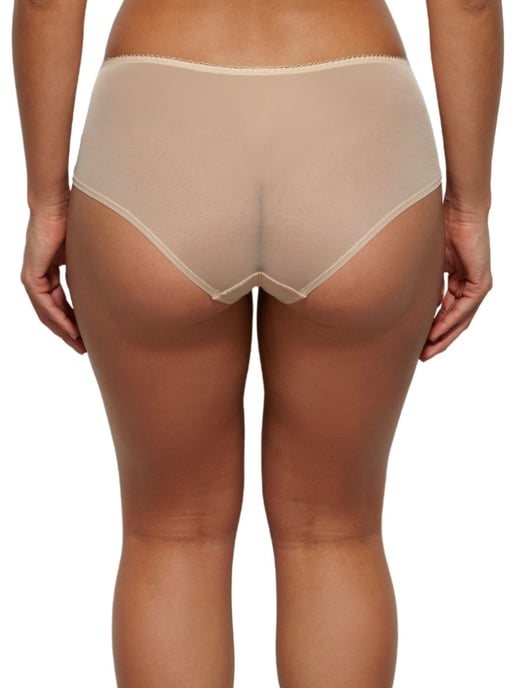 Superboost Lace Short - Image 4