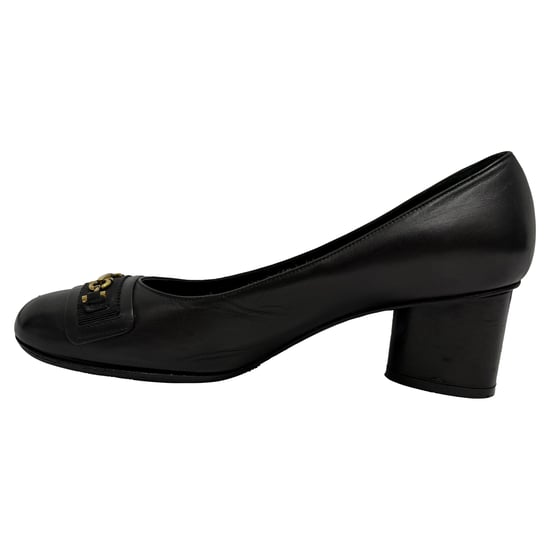 Salvatore Ferragamo Avery Pumps in Black Leather - Image 4
