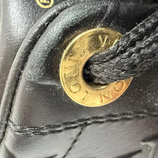 Louis Vuitton – Monogram Time Out – Sneakers i svart läder - Image 6