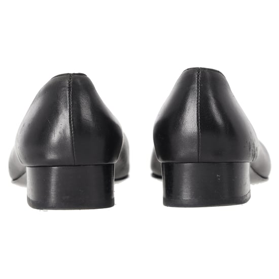 Ferragamo Pumps i svart läder med spänne - Image 3