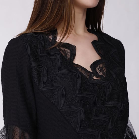 Cross-heart knit top with scalloped edge lace - Image 4