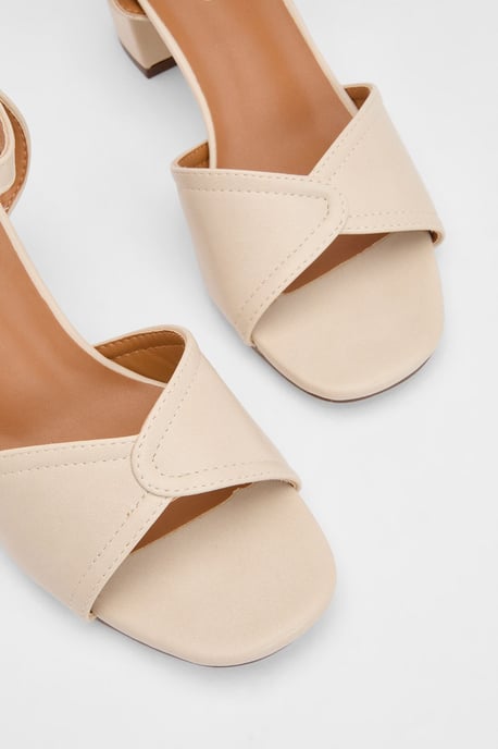 Good For The Sole: Keely Block Heel Faux Leather Ankle Strap Sandals - Image 3