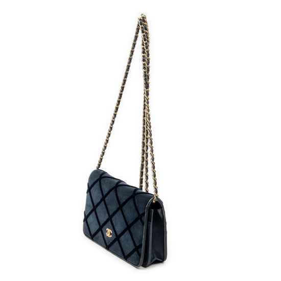 CC Wallet on Chain Shoulder Bag - Image 2