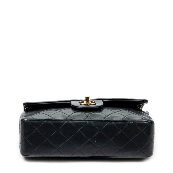 Classic Double Flap 23 Shoulder Bag - Image 6
