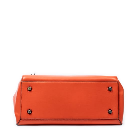 Medium Edge Bag Shoulder Bag - Image 6