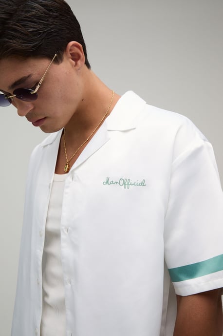Oversized Half Sleeve Boarder Print Satin Shirt & Short Set - Image 3
