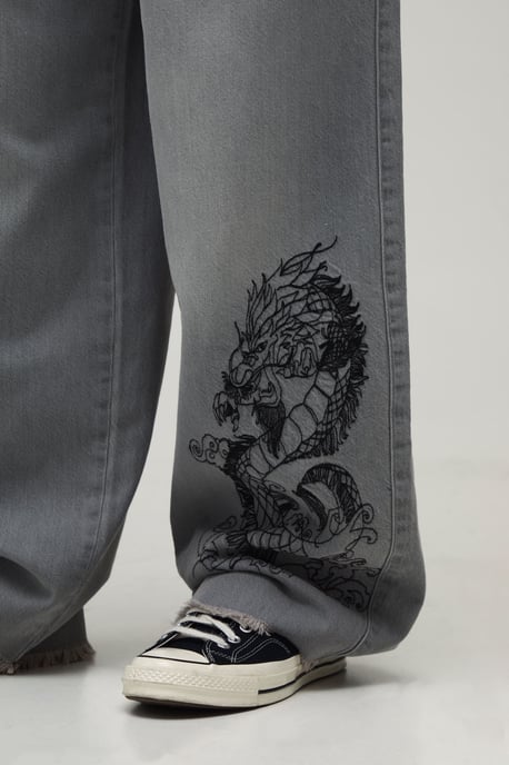 Dragon Embroidered Elasticated Waist Super Baggy Fit Jeans - Image 3