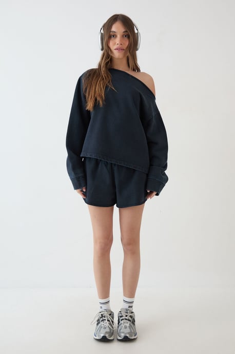DSGN Studio Heavyweight Washed Off The Shoulder Oversized Sweatshirt - Image 5
