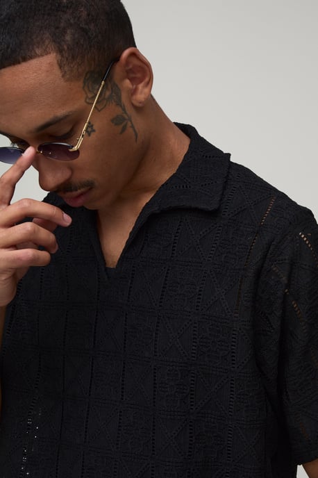 Oversized Boxy Woven Floral V Neck Polo - Image 3