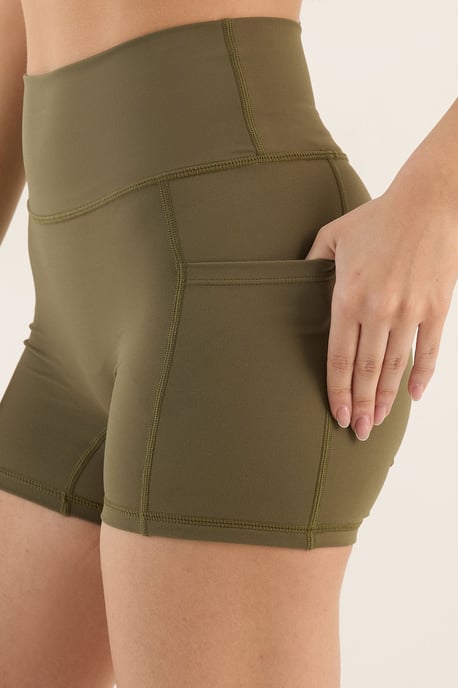DSGN Studio Sculpt Pocket Detail Cycling Short - Image 4