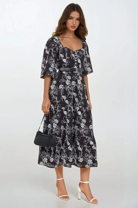 Embroidered Sweetheart Neck Tiered Maxi Dress with a Puff Sleeves - Image 3