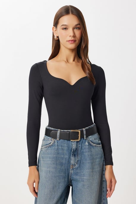 Fitted långärmad blus med hjärtkrage - Image 3