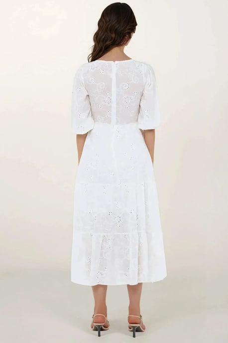Embroidered Sweetheart Neck Tiered Maxi Dress with a Puff Sleeves - Image 4