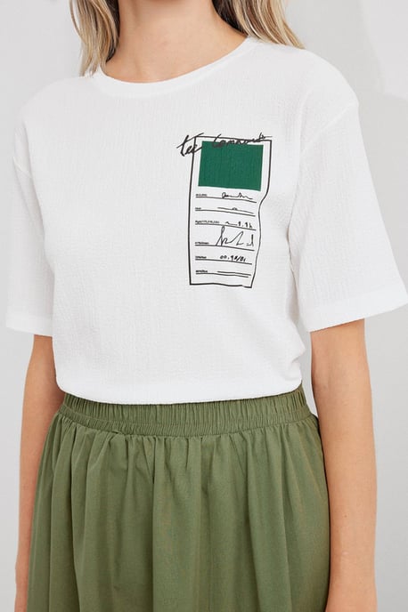 Tryckt kortärmad t-shirt med rund hals - Image 4
