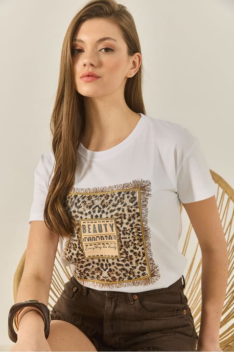 T-shirt med leopardsmönster och rund halsringning - Image 2