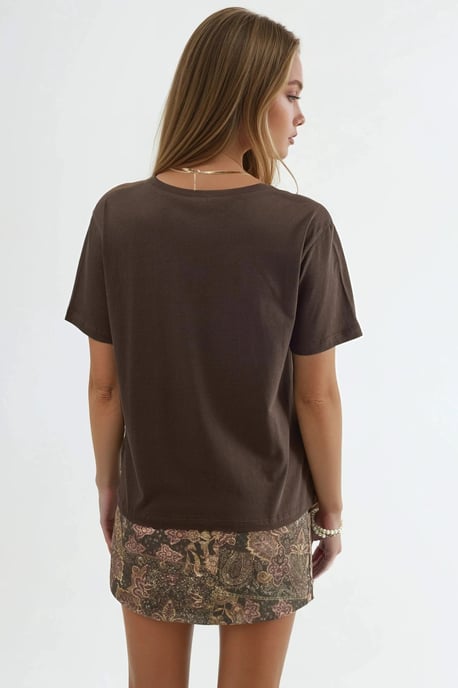 V-Neck Solid Knit T-Shirt - Image 4