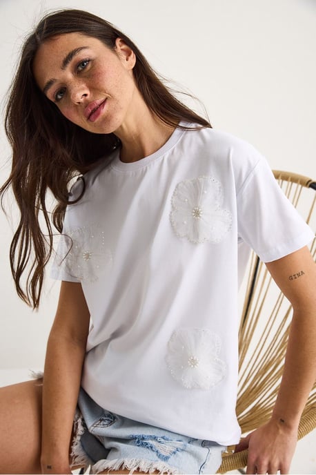 Bloemenprint T-shirt met ronde hals en accessoire-detail - Image 3