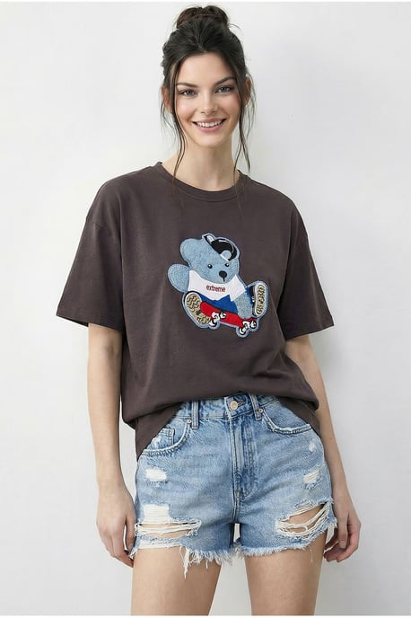 Embroidered Crew Neck T-Shirt - Image 4