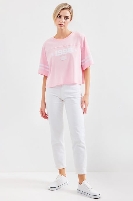 Överdimensionerad Crew Neck Crop T-shirt med Motto Tryck - Image 2