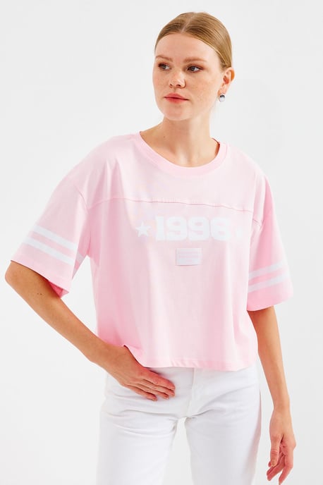 Överdimensionerad Crew Neck Crop T-shirt med Motto Tryck - Image 4