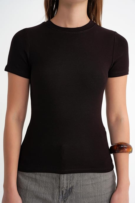 Slim Fit Crew Neck T-Shirt i Bomull - Image 5