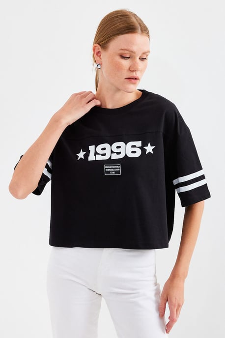 Överdimensionerad Crew Neck Crop T-shirt med Motto Tryck - Image 4