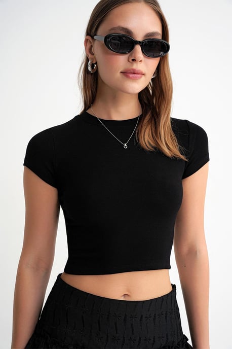 Fitted Crop Knitted T-Shirt - Image 4
