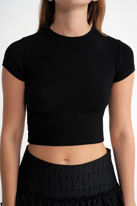 Fitted Crop Knitted T-Shirt - Image 5
