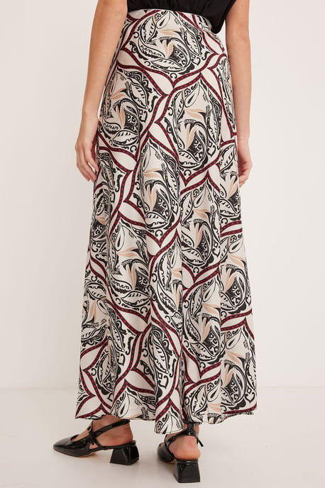 Maxi Satin Kjol med Foder - Image 4