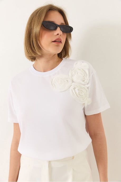 T-shirt med rund hals i kammad bomull med tillbehörsdetalj - Image 2