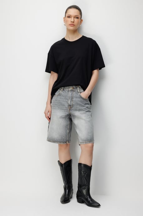 Oversized Crew Neck Enfärgad T-shirt med Slitsar - Image 2