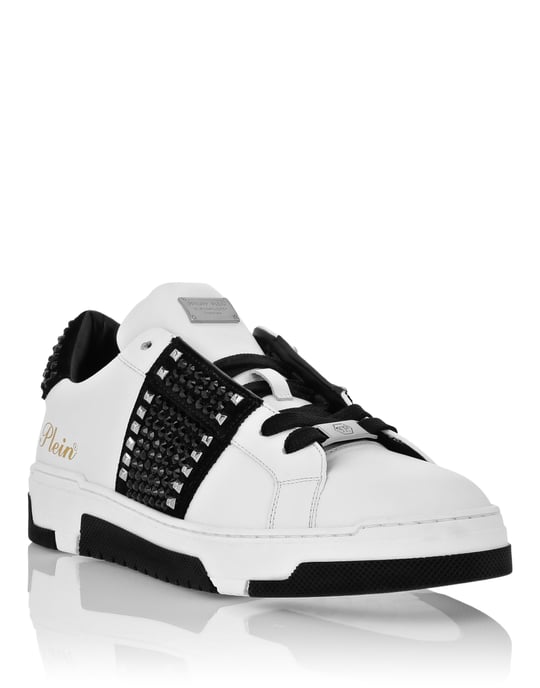 Lo-Top Sneakers - Image 1