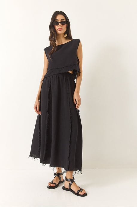 Textured Blouse & Skirt Muslin Fabric Two-Piece Set - Image 2
