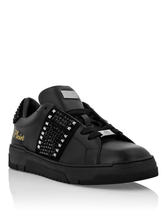 Lo-Top Sneakers - Image 1