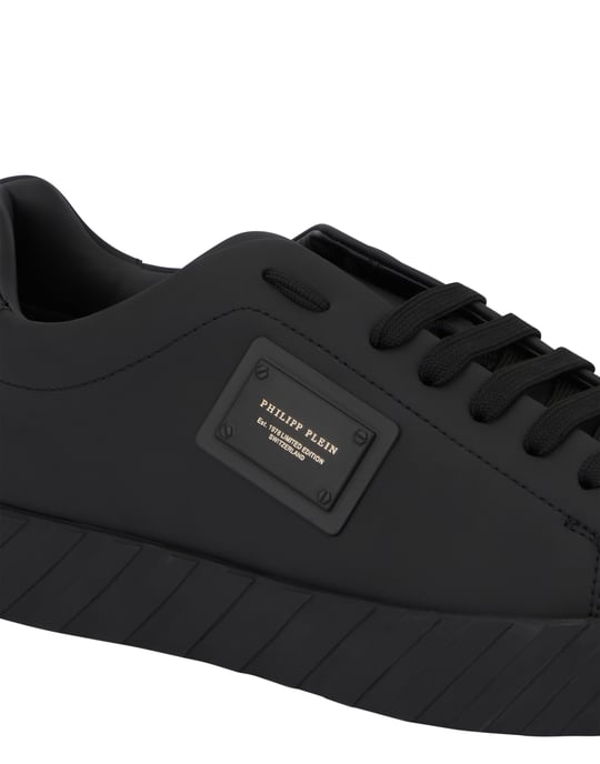 Lo-Top Sneakers Placca - Image 2